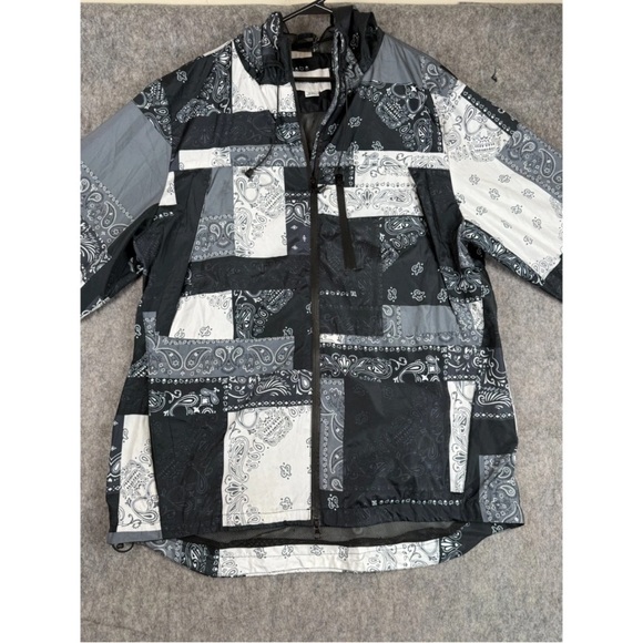 Fashion Nova Jacket Men's 2XL Black White Paisley Colorblock Hooded Full Zip - Picture 4 of 11